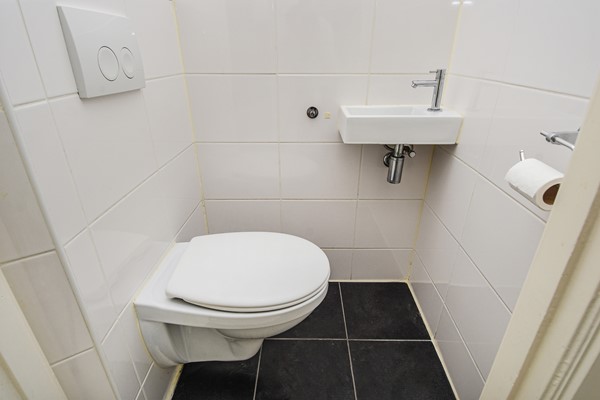 Medium property photo - Linnaeusstraat 66A, 2522 GT Den Haag